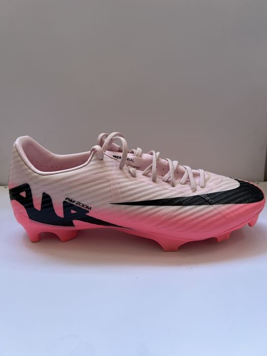 Nike mercurial 42