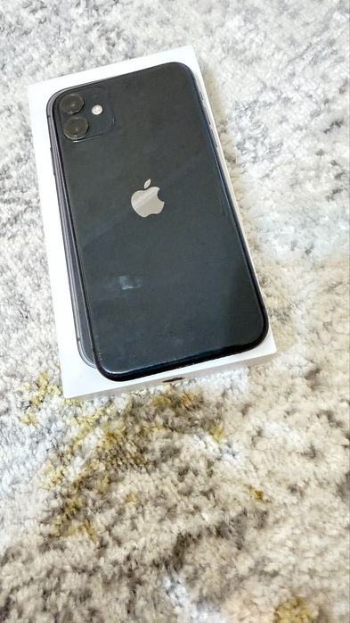 Продам Айфон 11,128гб