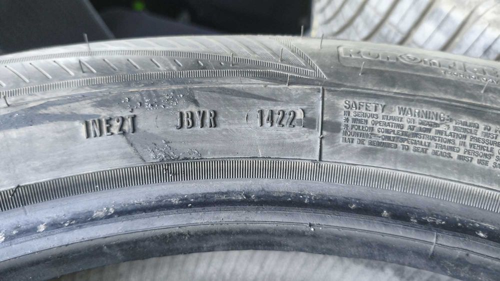 Гуми Goodyear Vector 4Seasons GEN-3 SUV ROF XL M+S 255/55 R18 109W DOT2022 Като нови