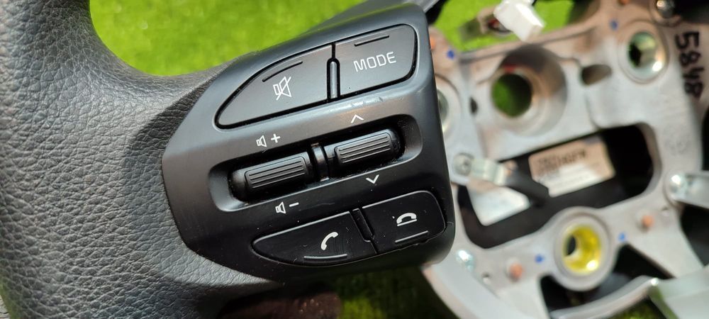 VOLAN CAUCIUC CU COMENZI KIA PICANTO 3 2017–2023 / COD OEM 56110-G6100 (4C2)