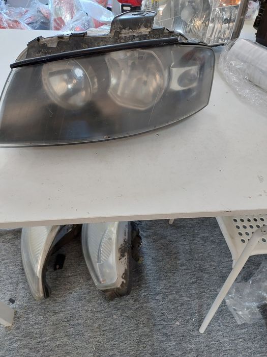 Far stanga Audi A3 european