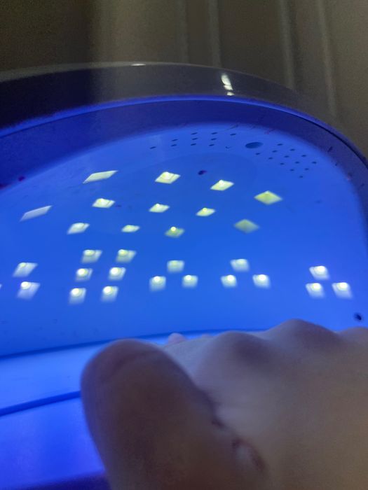 LED лампа для маникюра