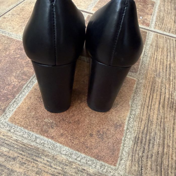 Pantofi piele narurala marimea 37,5 Vince Camuto