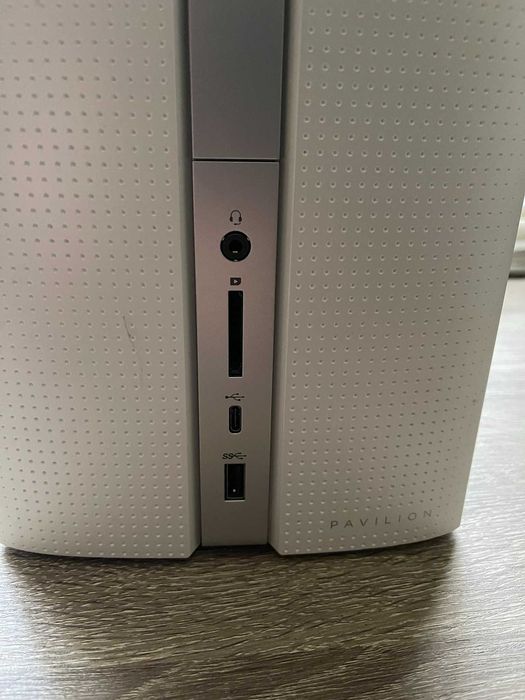 Unitate HP Pavilion 570-P402NB | AMD A10 | 8GB RAM | SSD + HDD