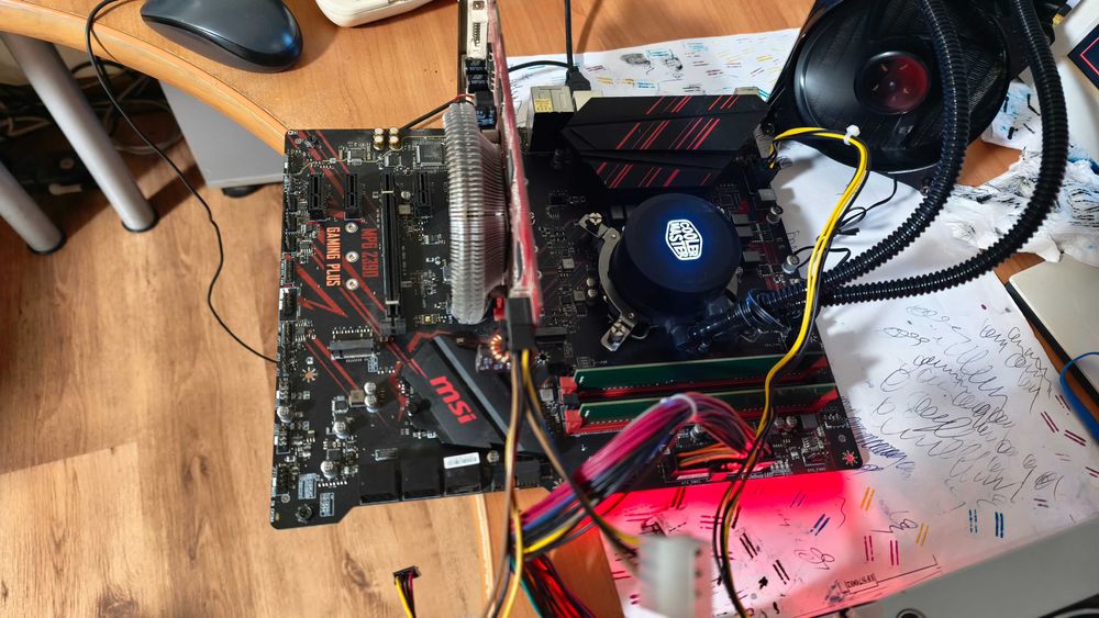 дъно MSI Z390 GAMING PLUS 100 евро