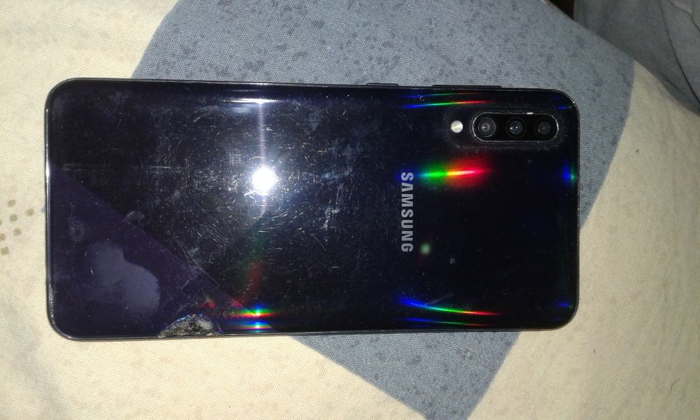 Samsung Galaxy 30s