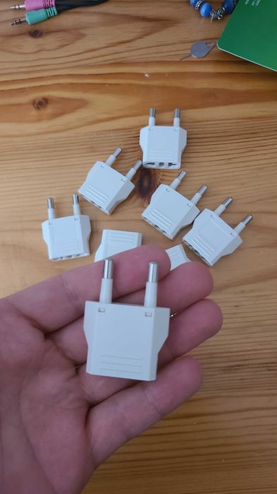 Адаптер за контакт, адаптер за китайско зарядно/щепсел US (CN) към EU,