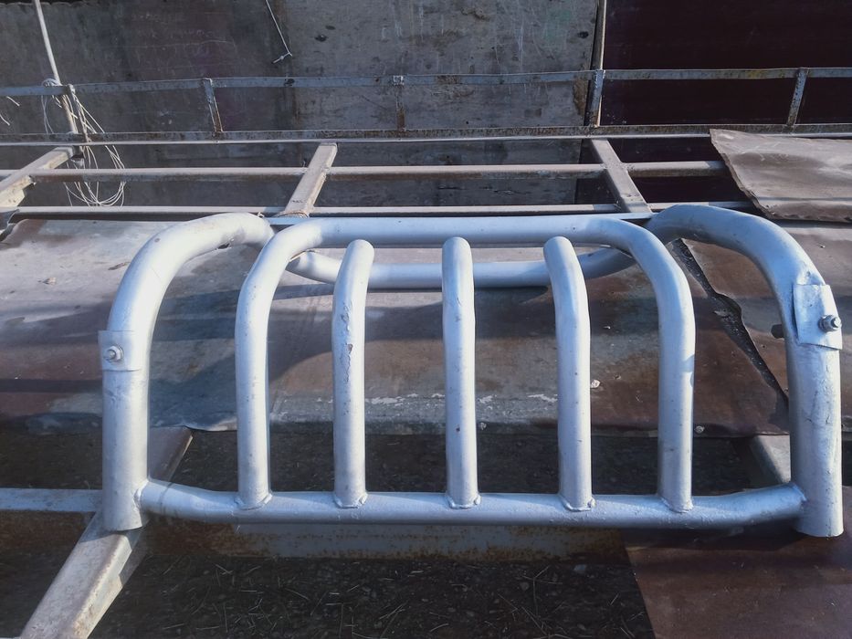 Кенгурятник на Ниву