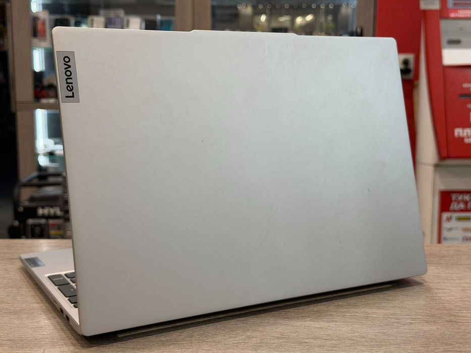 Lenovo IdeaPad Slim 5 15IRH9 | i5-13420H | 16GB RAM | 512GB SSD | 15.3" FHD+