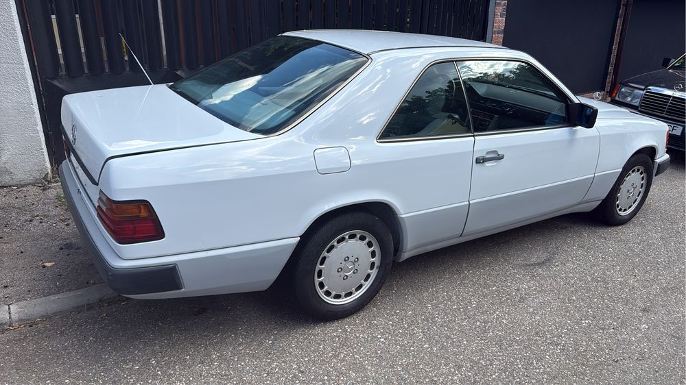 MERCEDES-BENZ E-Class 1989 — imagine 2
