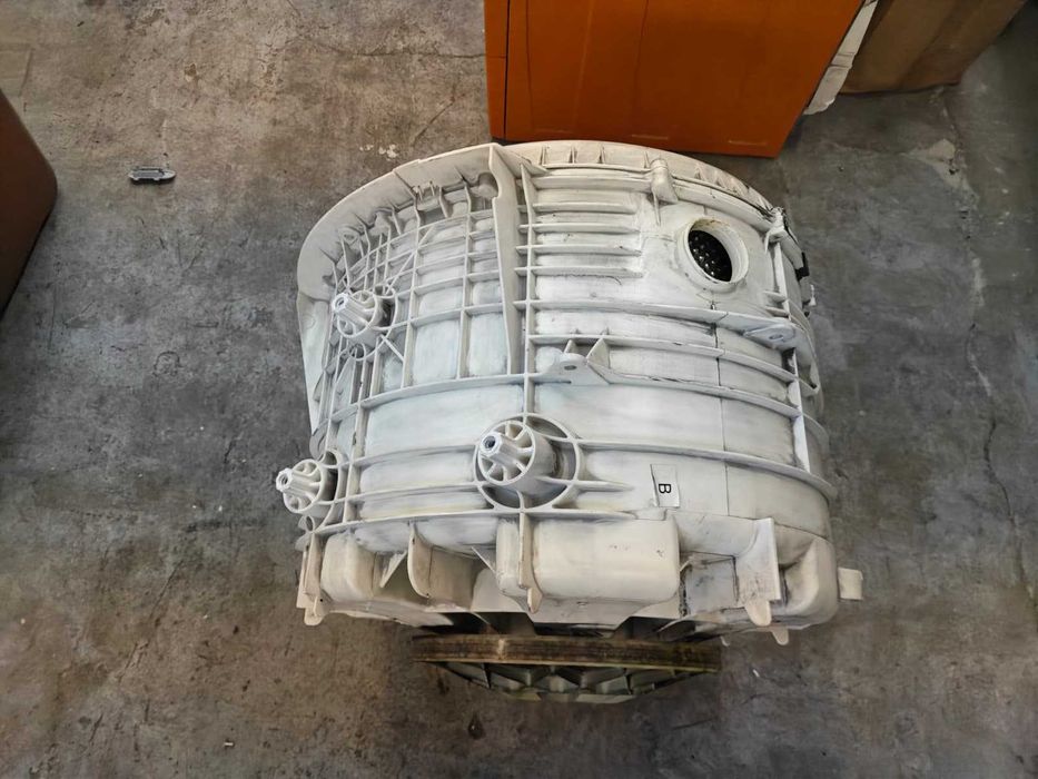 Cuva completa , neambutisata , in suruburi masina de spalat Gorenje W7643L cod piesa 624980 / R24