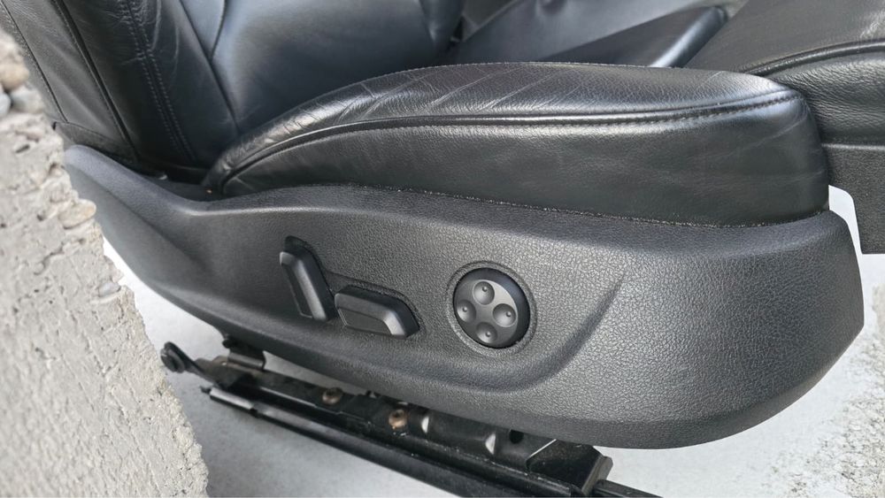 Interior Audi A4 B8, full electric