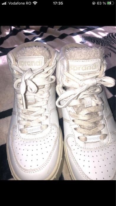 Sneakers înalți Sprandi cu blăniță, mărimea 36