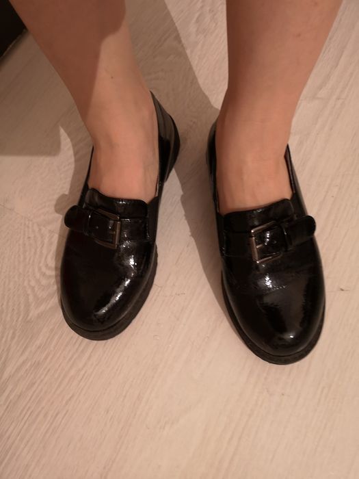 Обувь туфли кроссовки