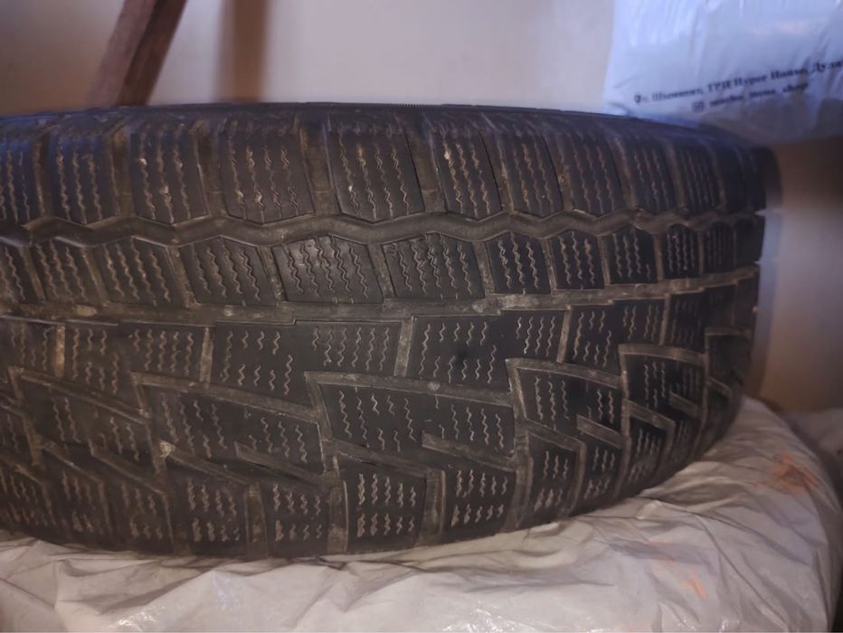 зимние шины 205/60 R16