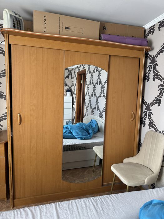 Продам шкаф в спальню