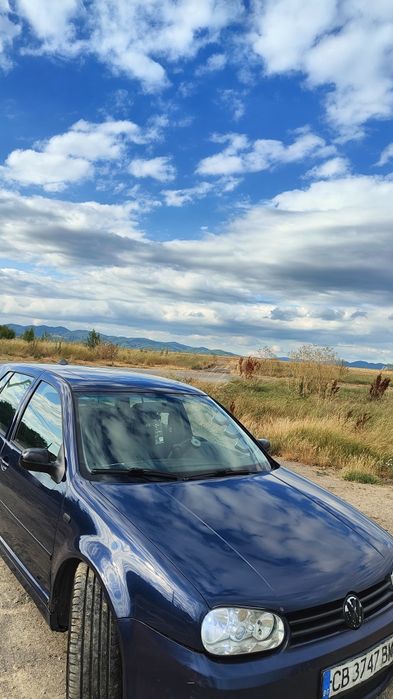 VW Golf 4 V5 2.3 150 к.с. | Газ | Highline | Отлично състояние