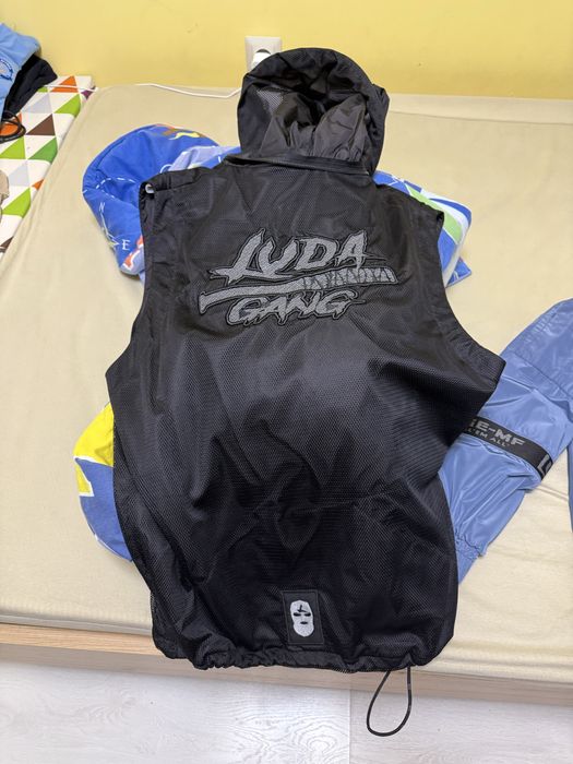 Продавам РЯДКИ дрехи LUDA