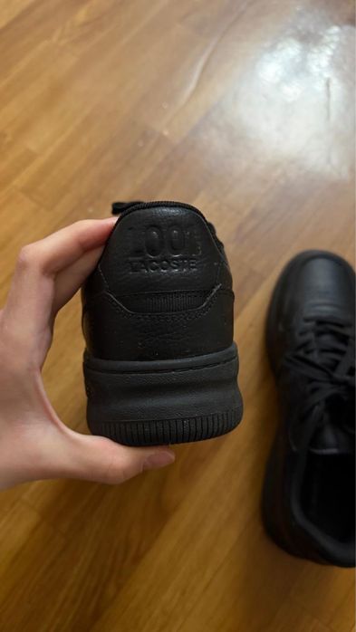 Продам оригинал мужские кеды lacoste
