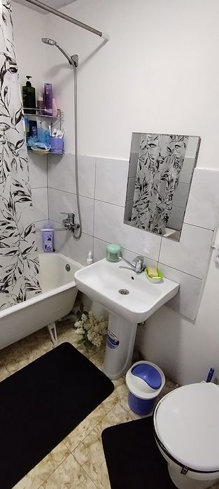 Продаётся 2хком квартира в Нурафшон