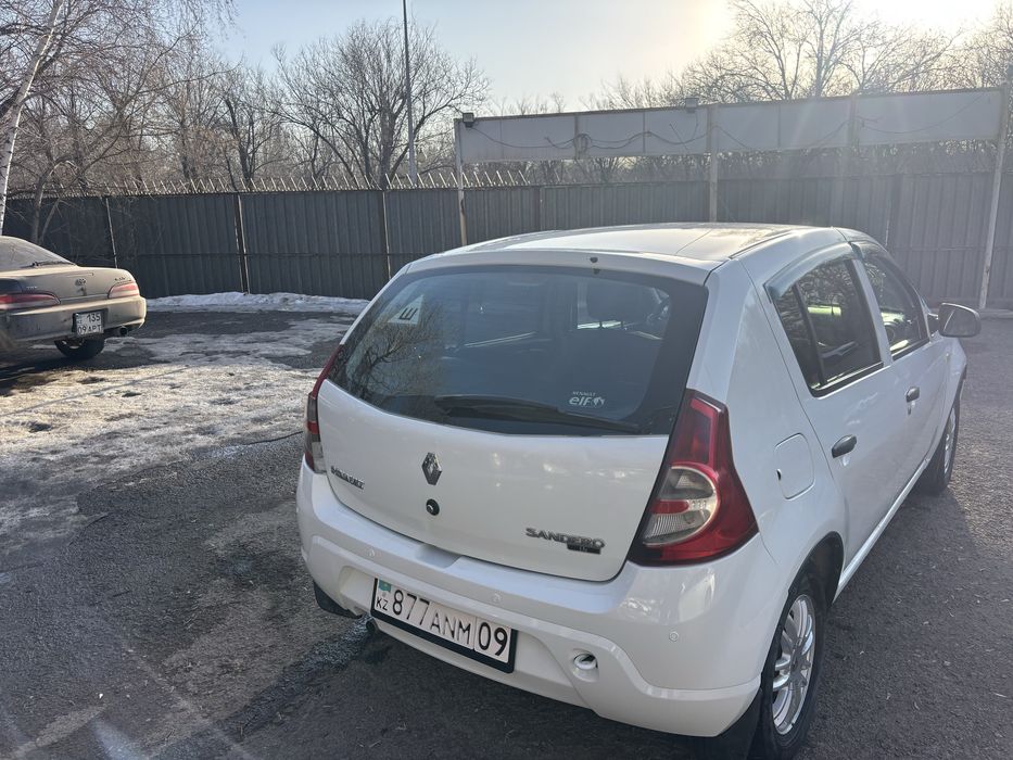 Продам Renault Sandero 2012года