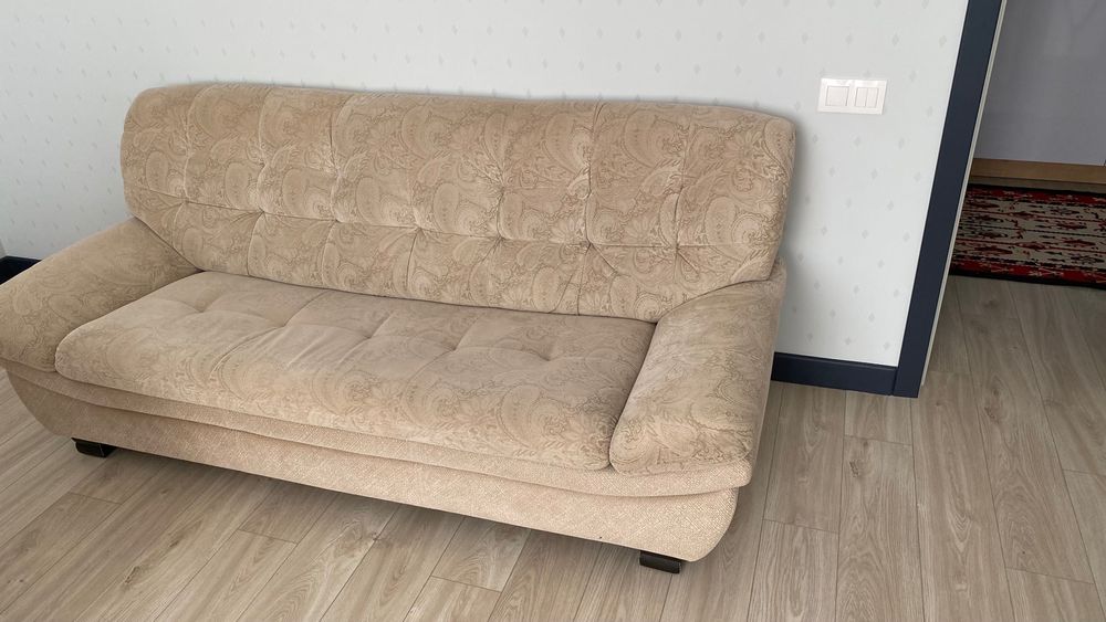 Продам диван 3-х и 2-х местные