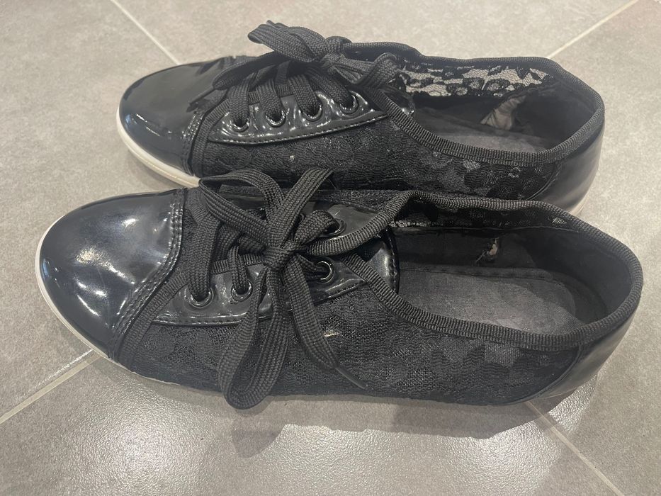 Дамски обувки без забележки