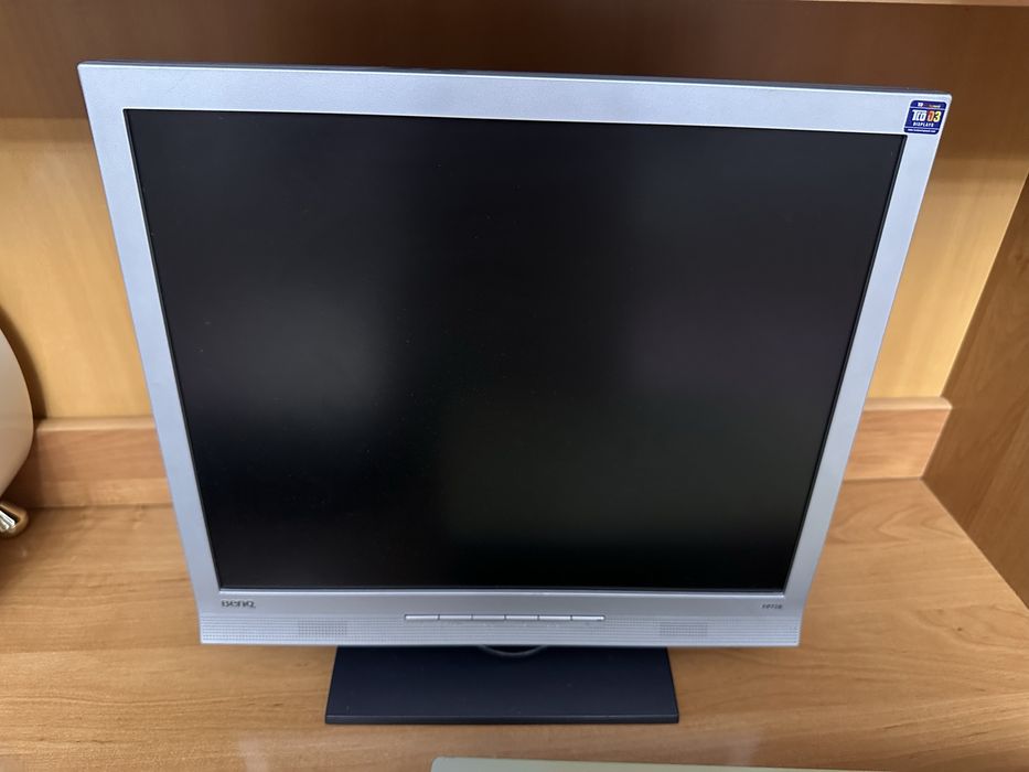 Монитор рабочий от BENQ.