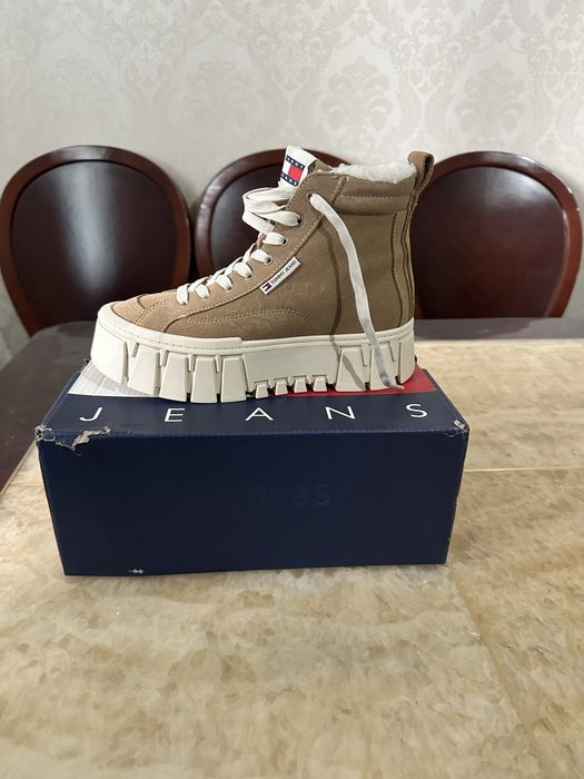 Кеды Tommy Hilfiger , 37 размер , оригинал