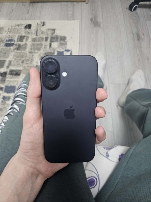 Schimb iphone 16 base model cu un 14 pro max sua 15 pro