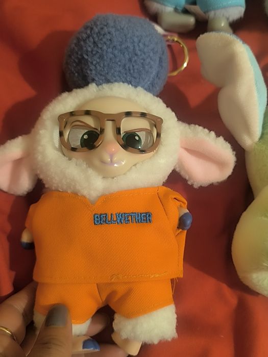 Продам игрушки  новые