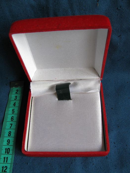 комплект оборудование для продажи бижутерии / шкатулки для бижутерии