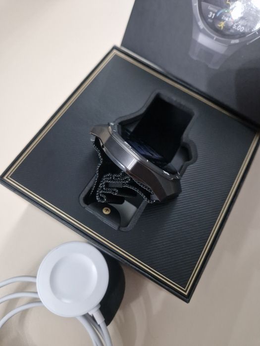 Продам смарт часы Huawei Watch GT 5 Pro GT 5