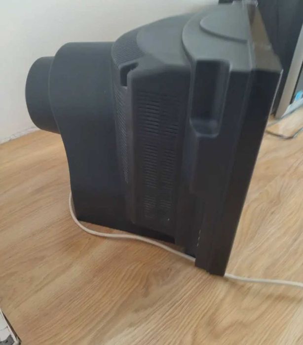 Продам телевизор