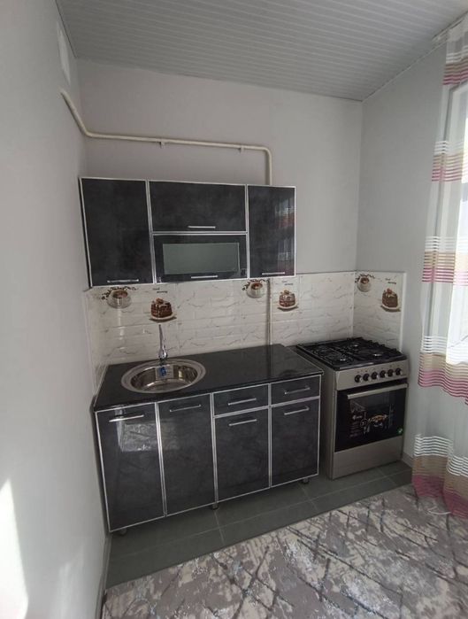 ÷ 1/3/4 Чиланзар 8-квартал РОВД продаётся квартира с Чистый Ремонтом