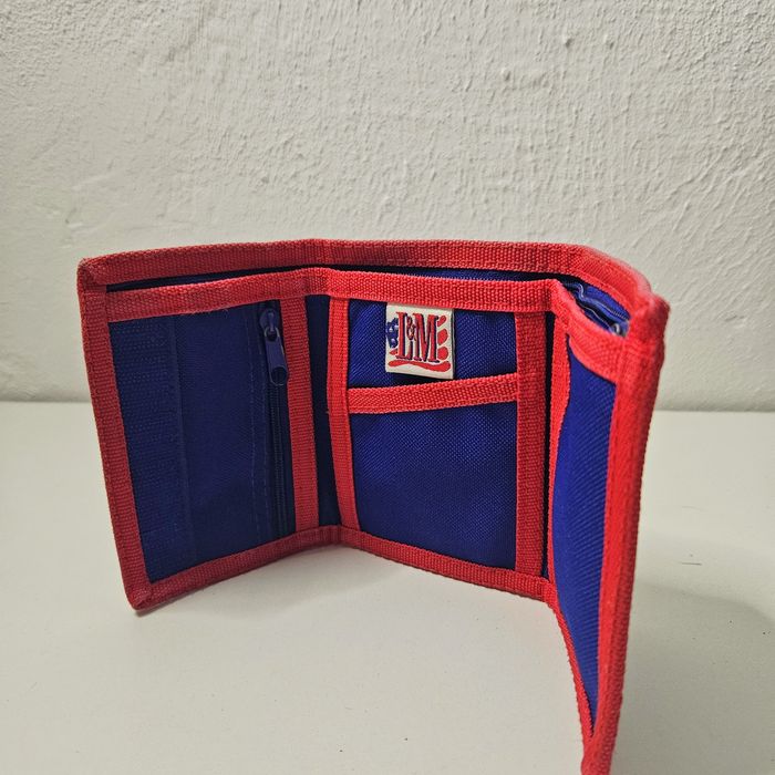 Обмен Красивый яркий кошелёк, а ещё приятный и практичный