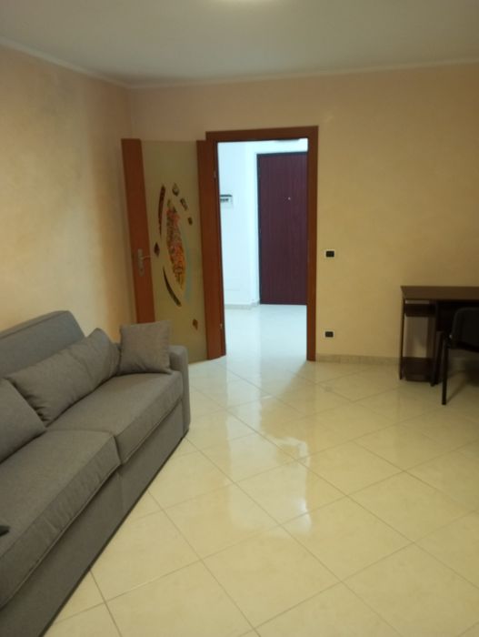 Inchiriez apartament iasi
