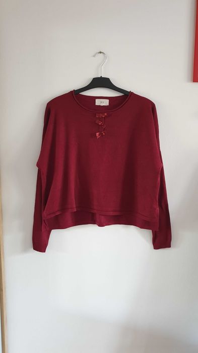 Pulover L cu fundite si dantela, vascoza, stare foarte buna