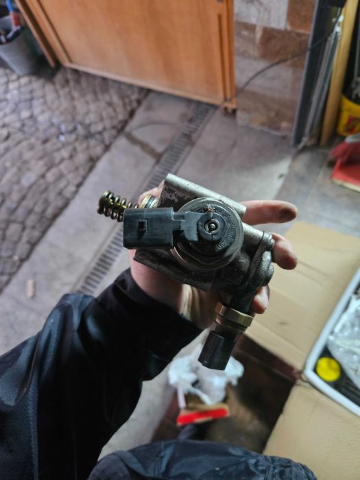 Vw Golf 5/ 6 GTI  интеркулер , помпа,маслен радиатор, блоу оф