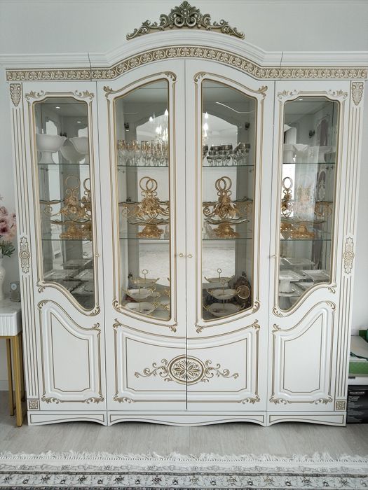 Сервант для зала