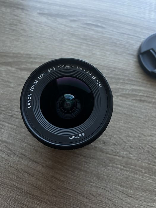 Obiectiv Canon EF-S 10-18mm f/4.5-5.6 IS STM - Ultra Wide pentru APS-C