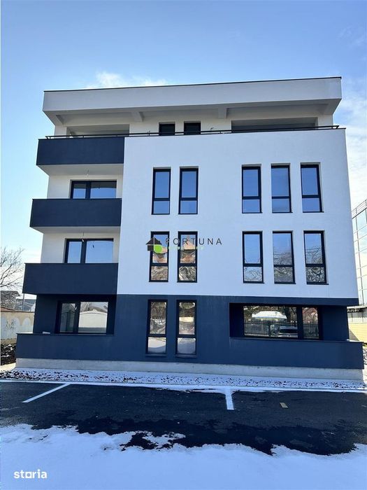 Apartament 3 camere de inchiriat, bloc nou