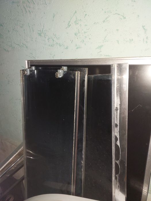 Б.у душевая кабина 90×90