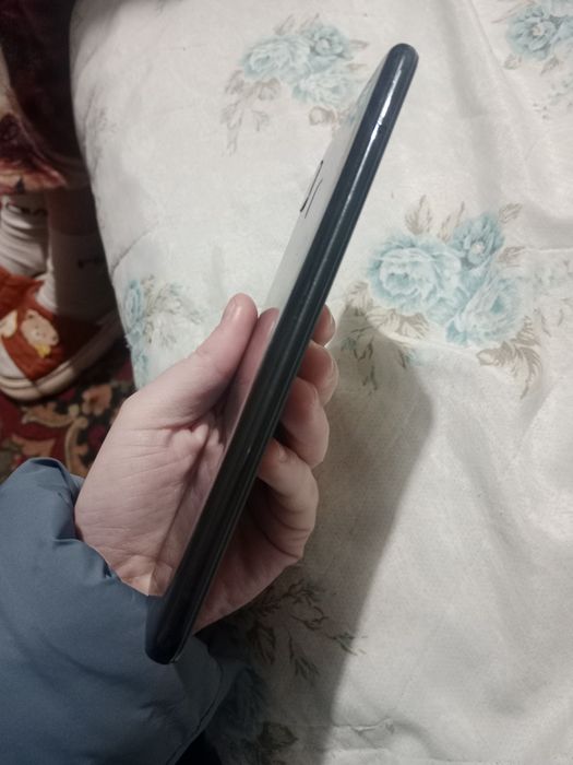 Продам до вечера Самсунг а30 32гб