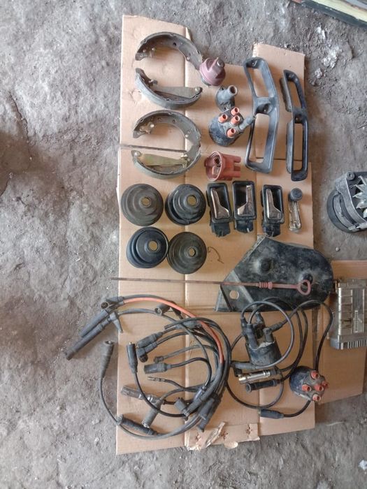 Продам запчасти на Ауди 80