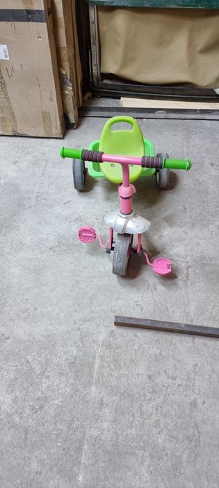 Срочно продам детский 3х колёсный велосипед для девочки