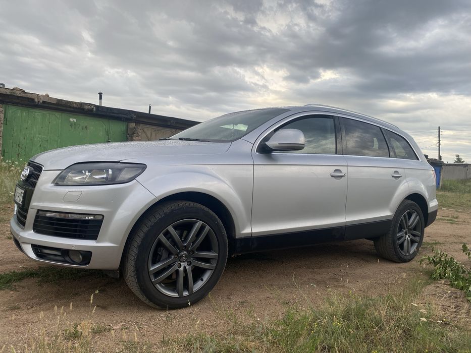 Продам Audi Q7 3.6