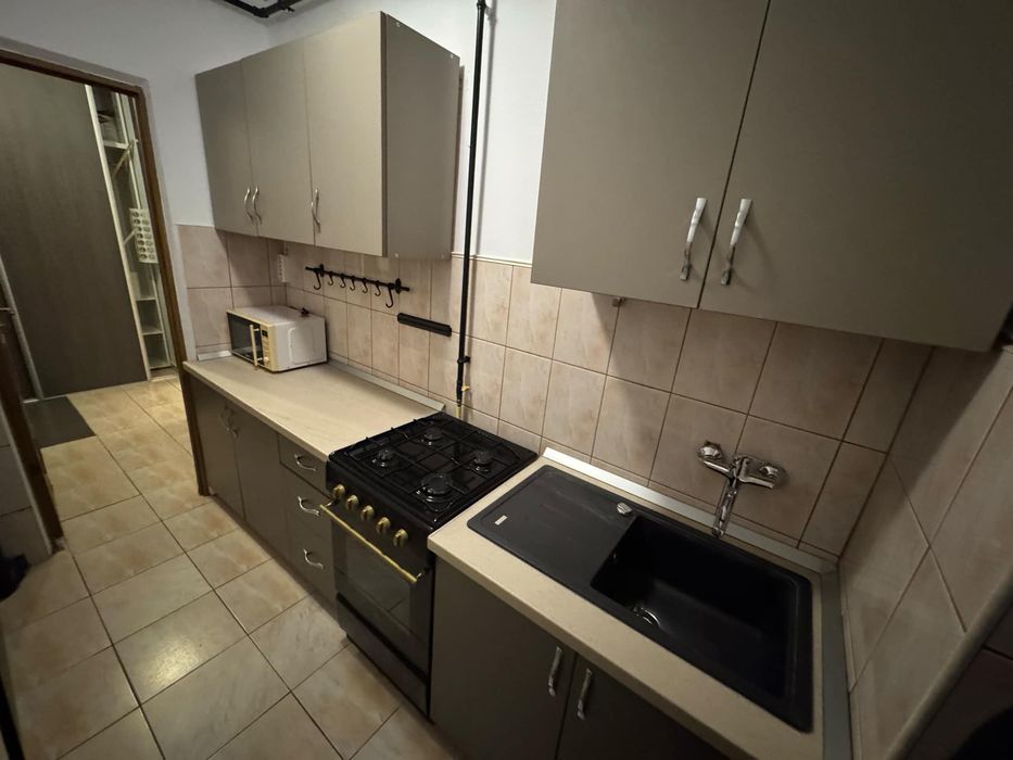 Apartament 2 camere de închiriat