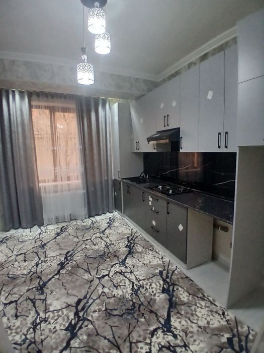 Продается 2 ком. Квартира площадью 50 кв.м. В Вокзале на 1 этаже