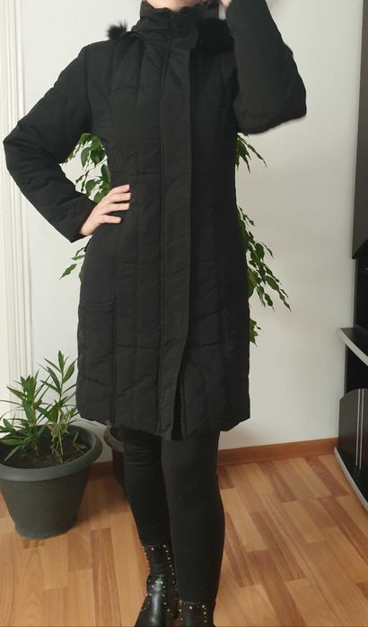 Geaca neagra femei cu gluga detasabila, mărimea 36/S